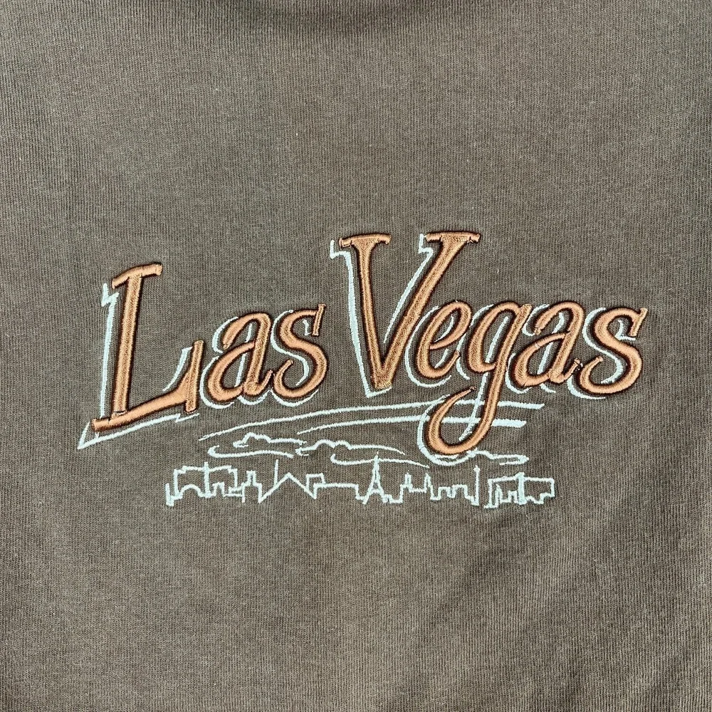 Vintage Y2K Las Vegas Embroidered Skyline Shirt S American Brand Heavyweight‎
